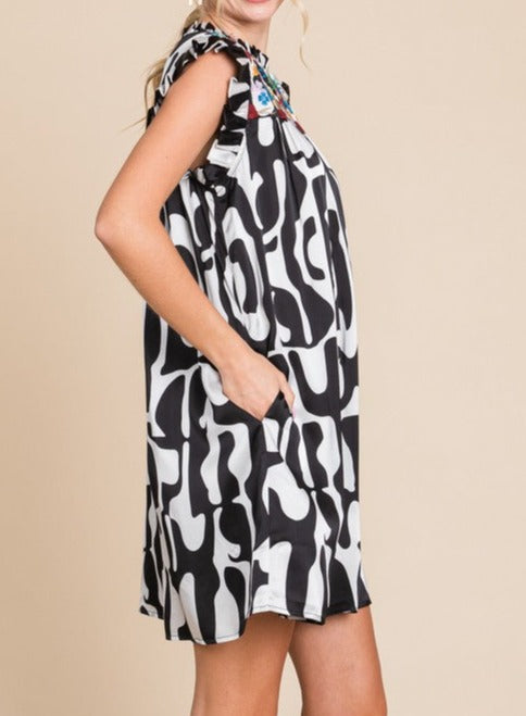 Print Embroidery Dress with Pockets - Brazos Avenue Market 