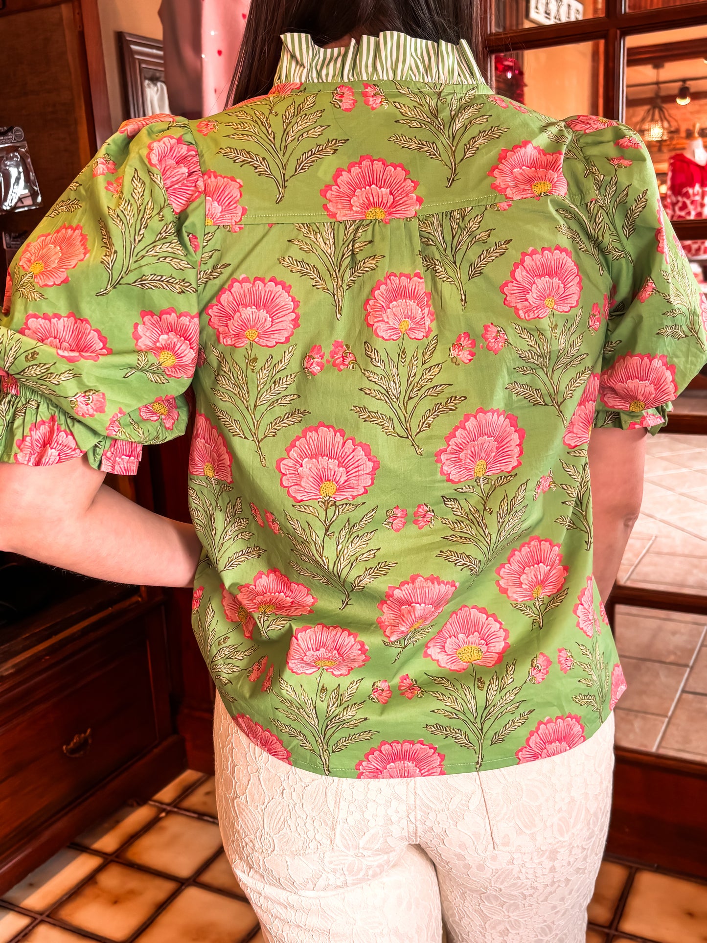 Fresh Cut Floral Top - Brazos Avenue Market