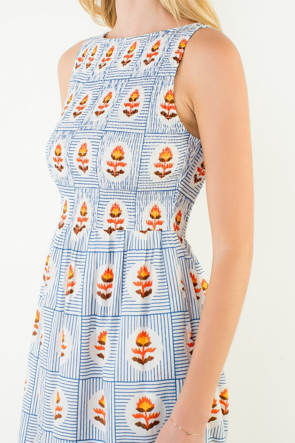 smocked midi dress sleeveless Sleeveless Smocked Pattern Midi Dress M