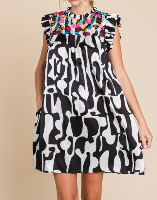 Print Embroidery Dress with Pockets