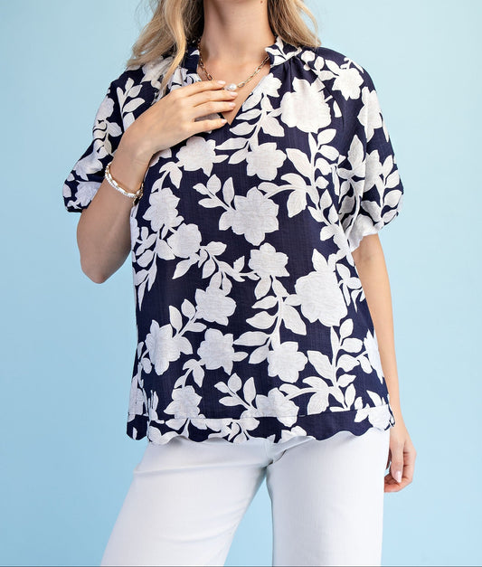Floral Print V-neck Blouse - Brazos Avenue Market 