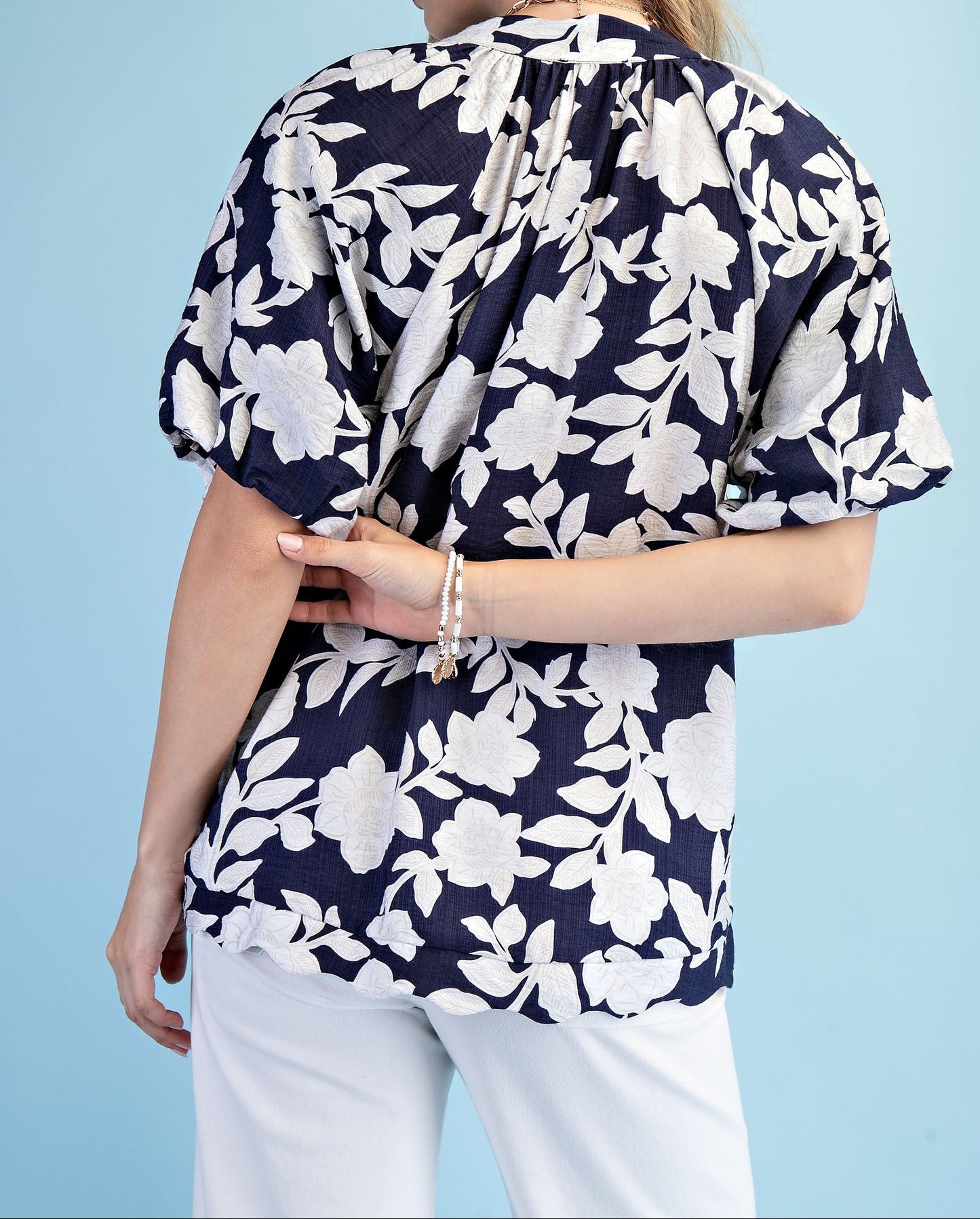 Floral Print V-neck Blouse - Brazos Avenue Market 