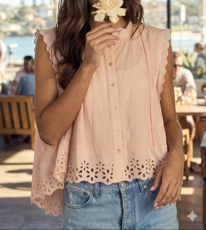 Cottage Grace Daisy Petal Blouse Top - Brazos Avenue Market 
