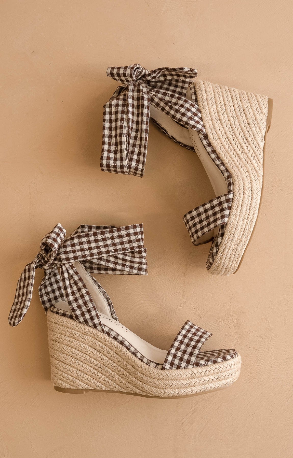 Gingham Wrap Wedge