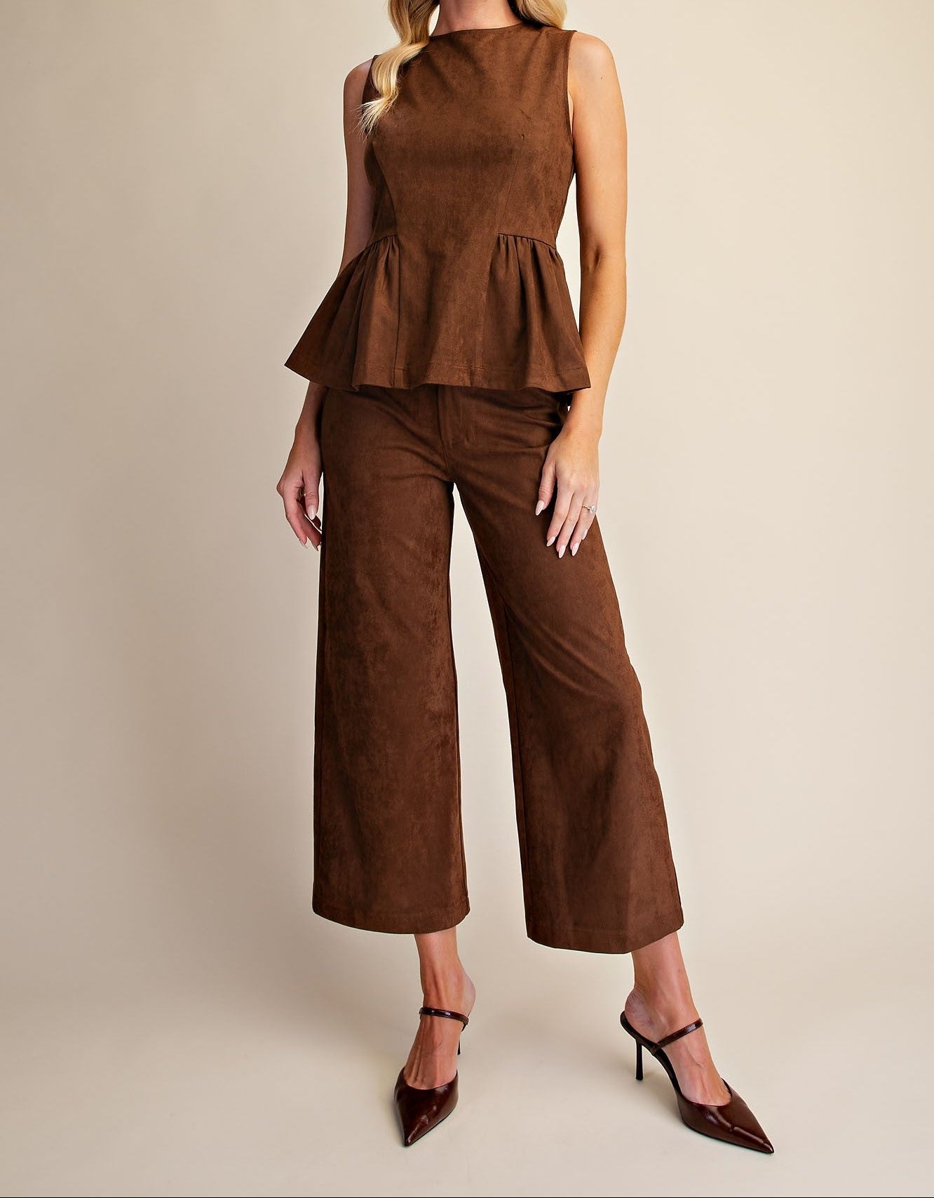 Round Neck Sleeveless Peplum Top