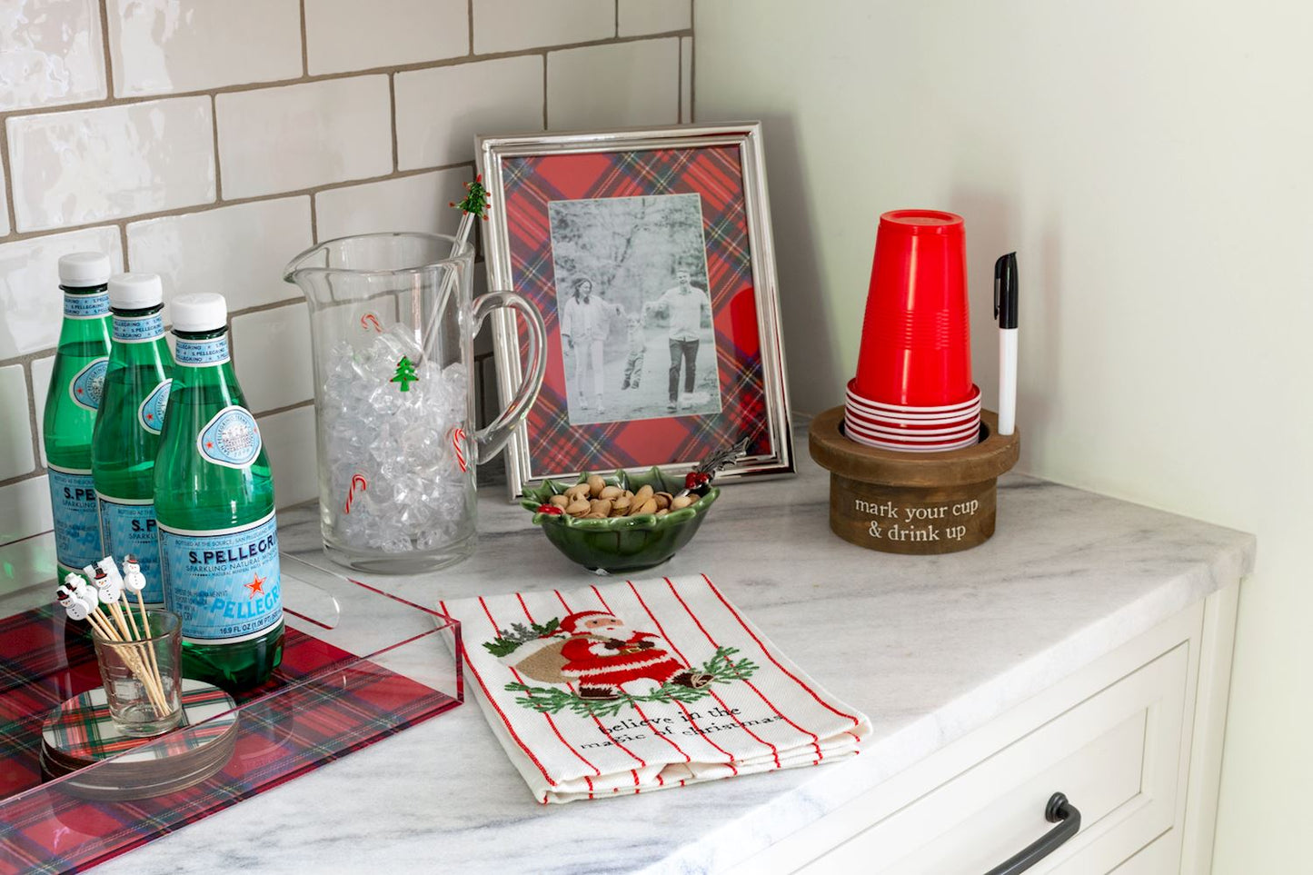 Disposable Cup & Market Set