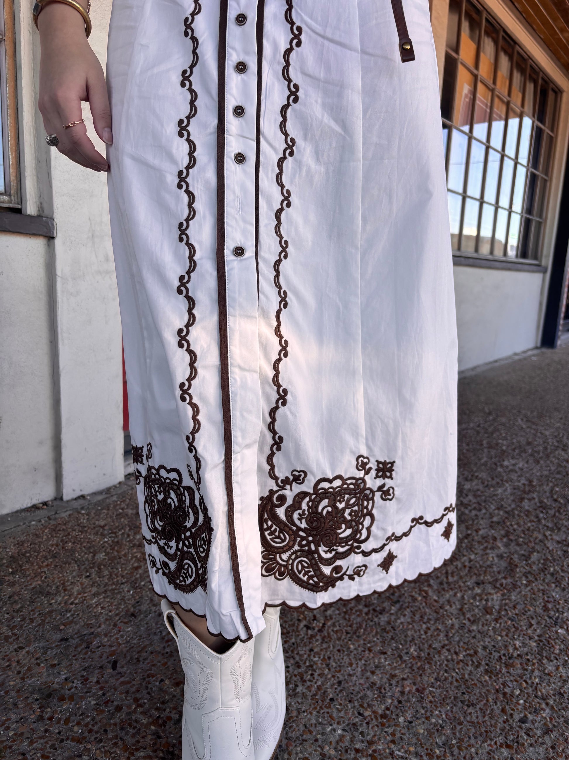 Sleeveless Midi Dress With Brown Embroidery - Brazos Avenue Market 