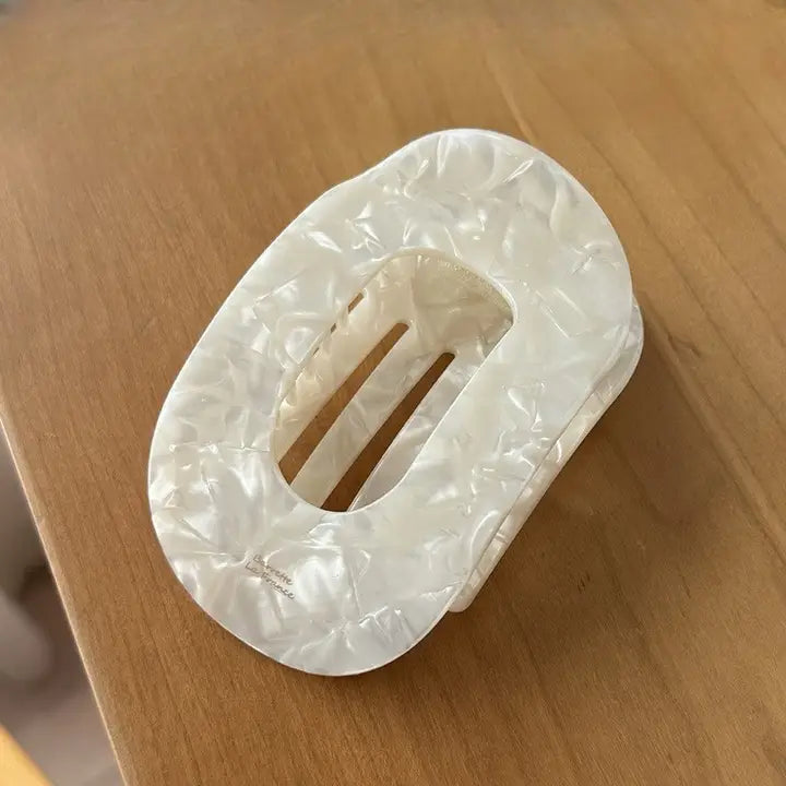 Jumbo Lay Flat Oval Hair Claw Clips