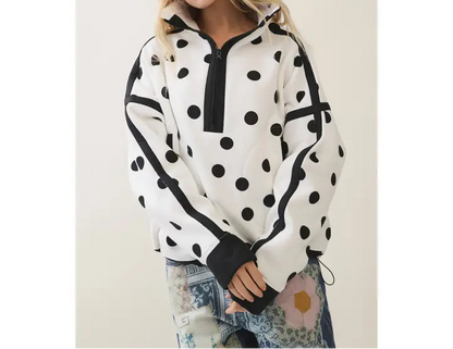 Polka Dot Contrast Pull Over