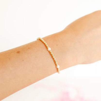 Madi Beaded Bracelet in Gold - Brazos Avenue Market 