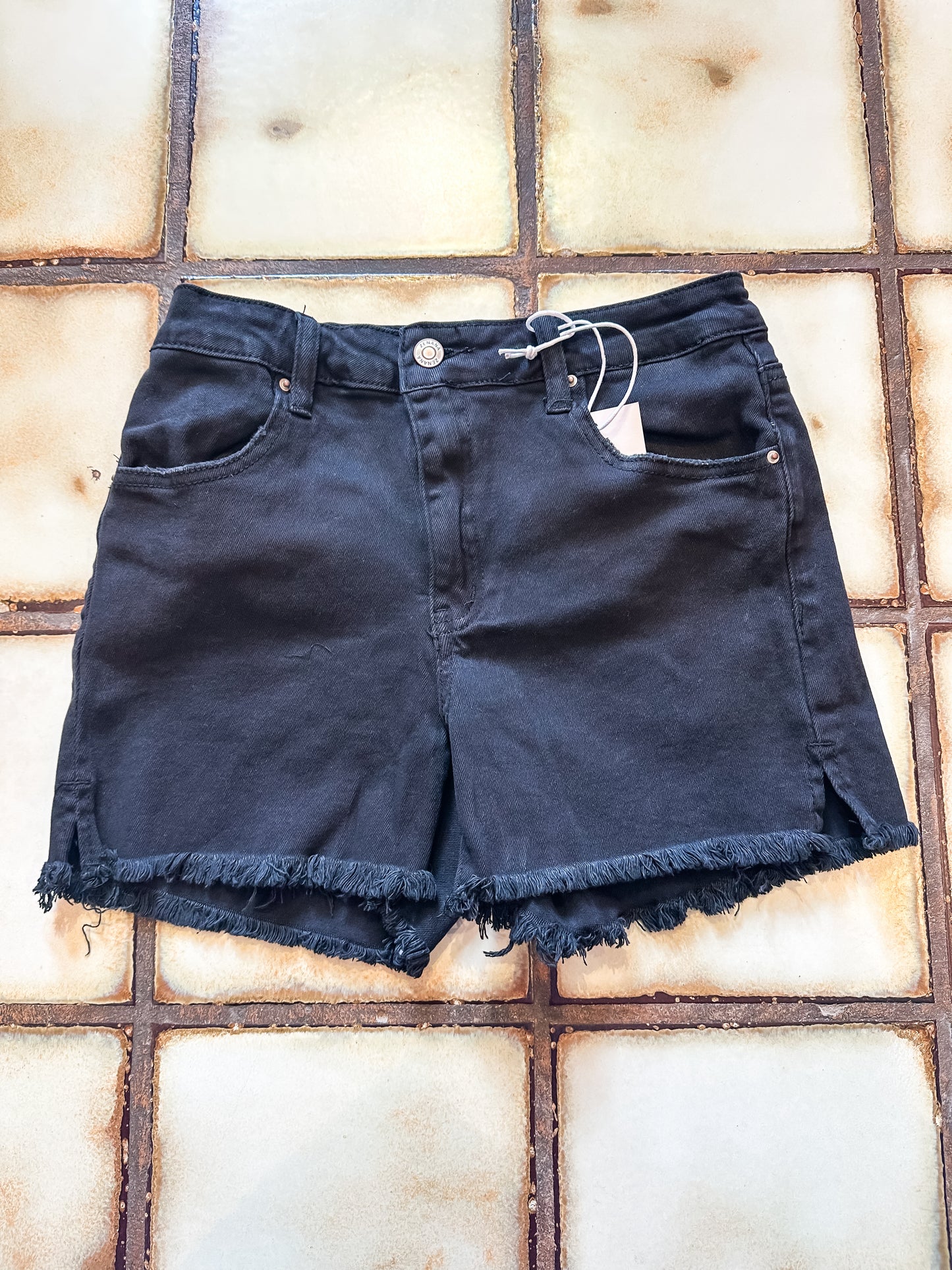 Black Frayed Hem Denim Shorts - Brazos Avenue Market 