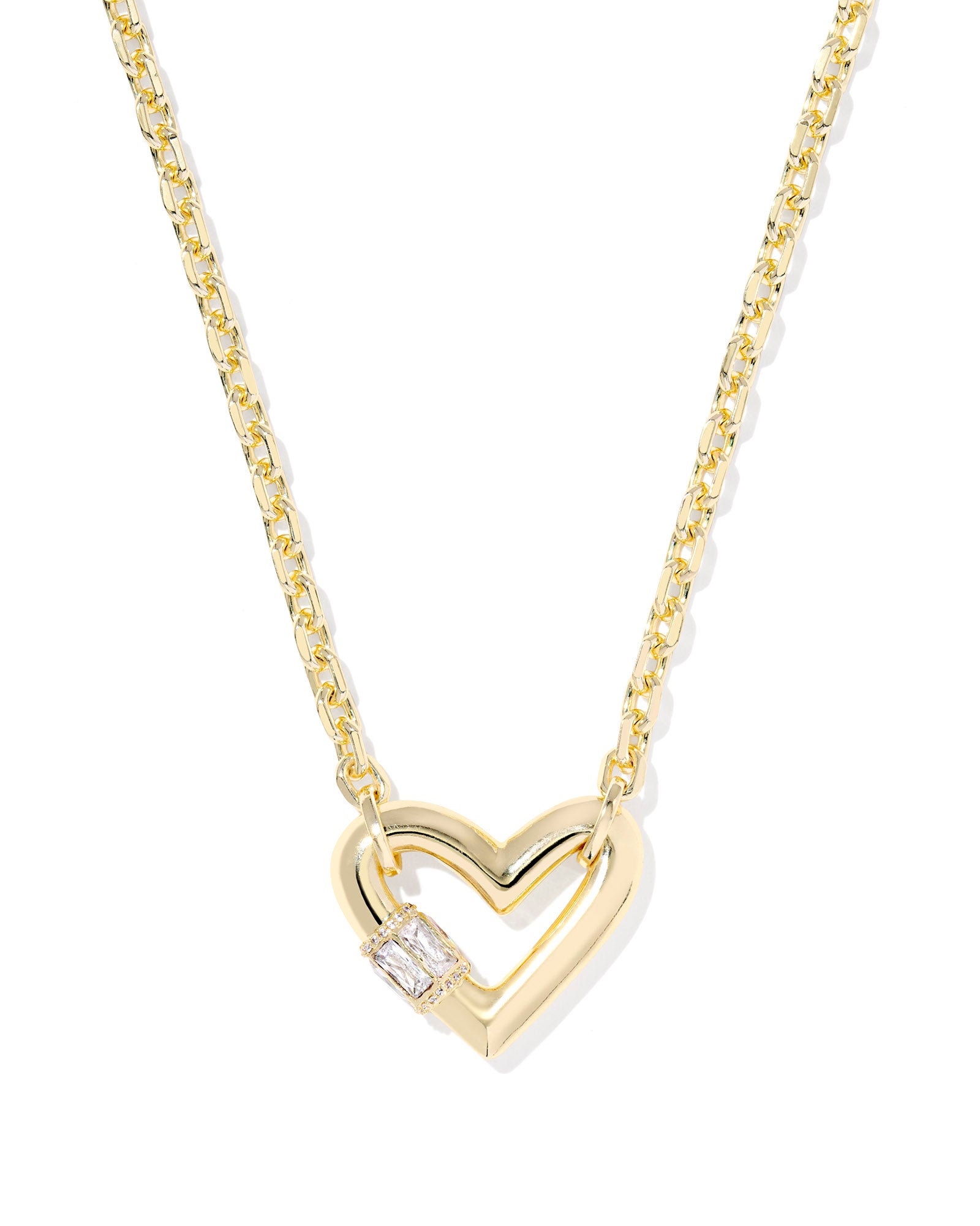 Emery Heart Short Pendant Necklace - Brazos Avenue Market 