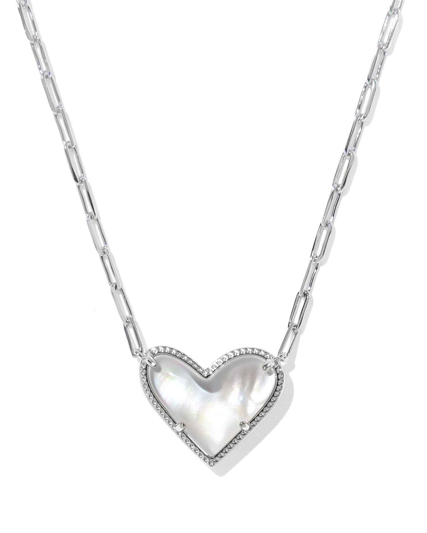 Ari Heart Statement Short Pendant Necklace - Brazos Avenue Market 
