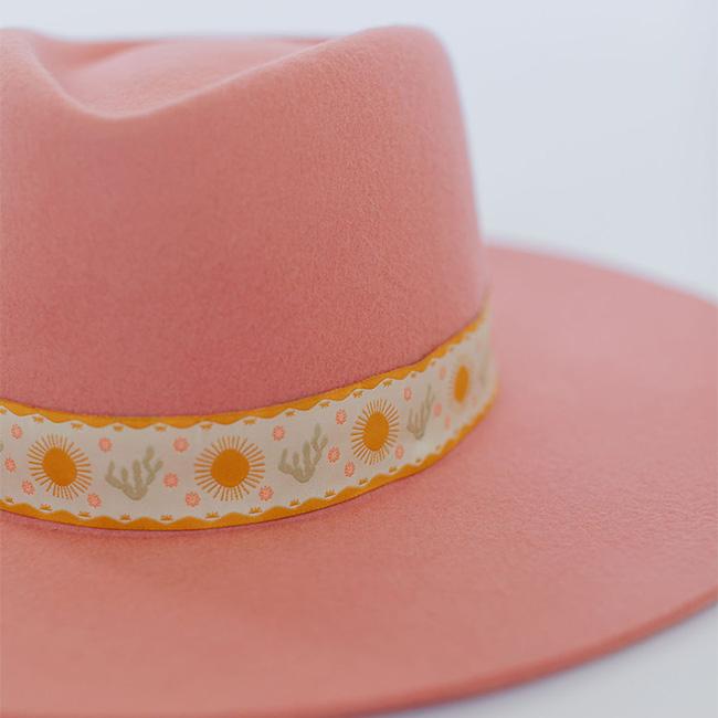 THE DAE TRIANGLE CROWN HAT - PINK